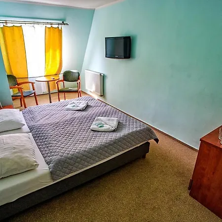 Karolinka Hotell 2*